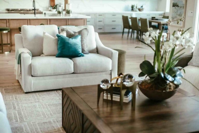 Best Ways to Present a Property More Professionally