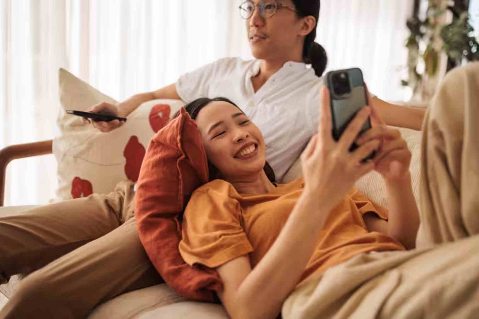 How Entertainment Consumption Is Changing with Mobile Devices