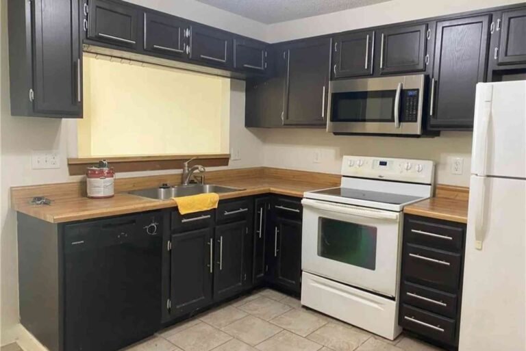 Cabinet Staining in Kansas City, MO